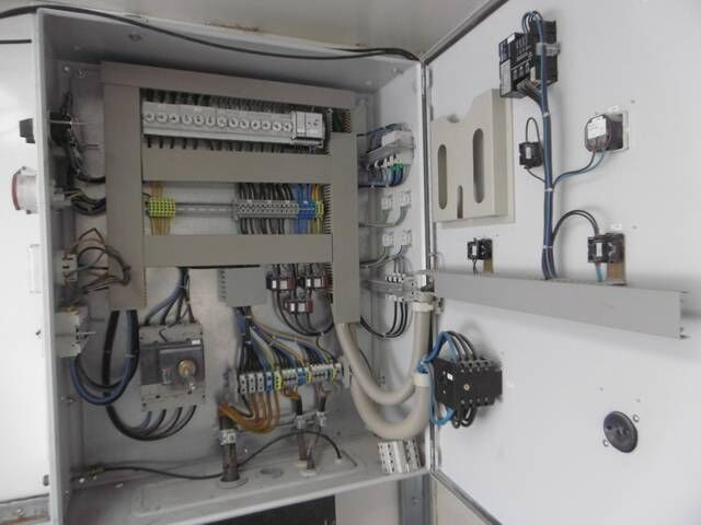 Mercedes-Benz 1832 Actros, Stromgenerator, Koffer, Werkstatt - Generador industriale: foto 2 Mercedes-Benz 1832 Actros, Stromgenerator, Koffer, Werkstatt - Generador industriale: foto 2