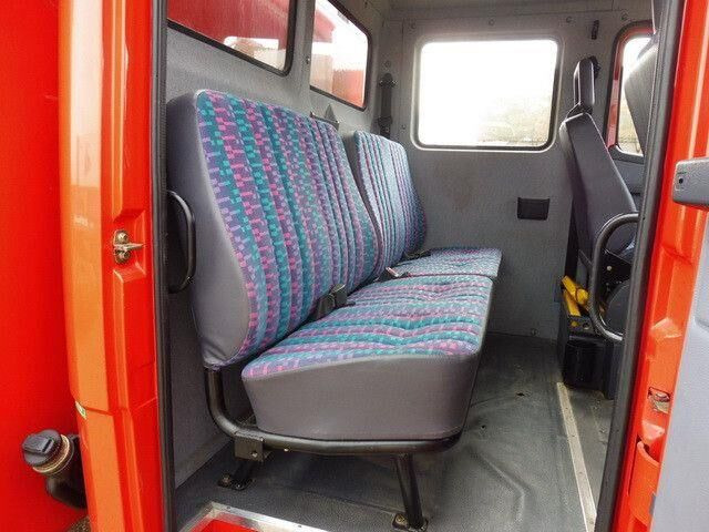 Camión de bomberos Mercedes-Benz 510 TSF-W, Feuerwehr, DOKA, Görlitz, Wassertank: foto 14