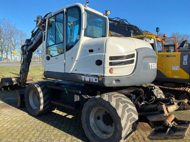 Terex TW 110, Verstellausleger, Pratzenabstützung - Excavadora de ruedas: foto 2 Terex TW 110, Verstellausleger, Pratzenabstützung - Excavadora de ruedas: foto 2