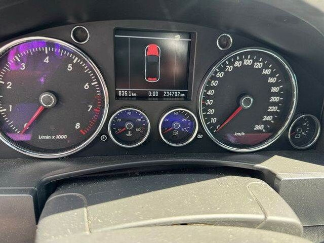 Volkswagen Touareg 3.2 V6/ GETRIEBESCHADEN /Motor läuft! - Furgoneta caja abierta: foto 5 Volkswagen Touareg 3.2 V6/ GETRIEBESCHADEN /Motor läuft! - Furgoneta caja abierta: foto 5