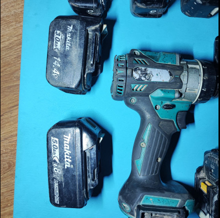 2x perceuses 18v MAKITA + Makita 18 Volt Tournevis à percussion - Equipo de construcción: foto 4 2x perceuses 18v MAKITA + Makita 18 Volt Tournevis à percussion - Equipo de construcción: foto 4
