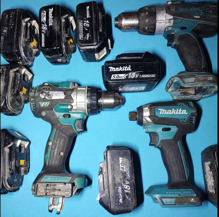 2x perceuses 18v MAKITA + Makita 18 Volt Tournevis à percussion - Equipo de construcción: foto 3 2x perceuses 18v MAKITA + Makita 18 Volt Tournevis à percussion - Equipo de construcción: foto 3