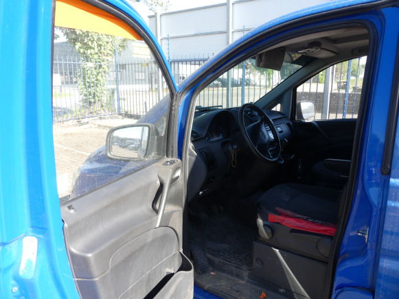 REF:7128 - Camionnette Mercedes-Benz Vito (2011-346.992 km) - Furgoneta: foto 5 REF:7128 - Camionnette Mercedes-Benz Vito (2011-346.992 km) - Furgoneta: foto 5