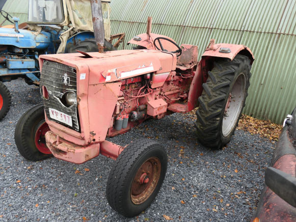 Tracteur agricole International Harvester (VIN:NT362374) - Otros maquinaria: foto 1 Tracteur agricole International Harvester (VIN:NT362374) - Otros maquinaria: foto 1