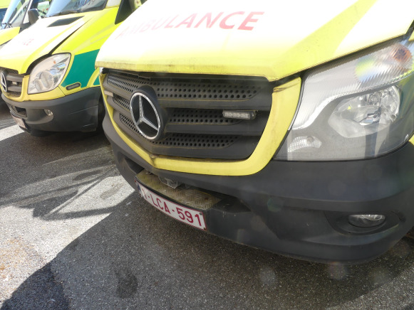 REF:21 - Ambulance Mercedes-Benz Sprinter (2015-331.515 km) - Ambulancia: foto 2 REF:21 - Ambulance Mercedes-Benz Sprinter (2015-331.515 km) - Ambulancia: foto 2