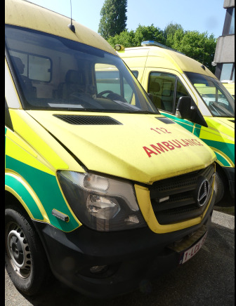 REF:21 - Ambulance Mercedes-Benz Sprinter (2015-331.515 km) - Ambulancia: foto 3 REF:21 - Ambulance Mercedes-Benz Sprinter (2015-331.515 km) - Ambulancia: foto 3