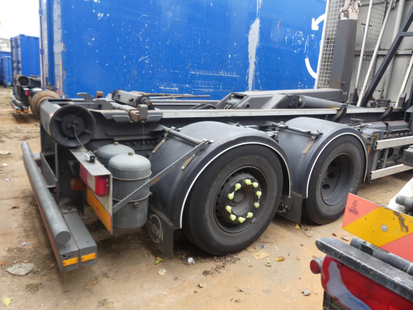REF:7612 - Camion porte-container DAF FANCF 75 (2012-455.072 km) - Camión multibasculante: foto 3 REF:7612 - Camion porte-container DAF FANCF 75 (2012-455.072 km) - Camión multibasculante: foto 3