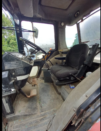 Tracteur Case International 4240XLA - Tractor: foto 1 Tracteur Case International 4240XLA - Tractor: foto 1