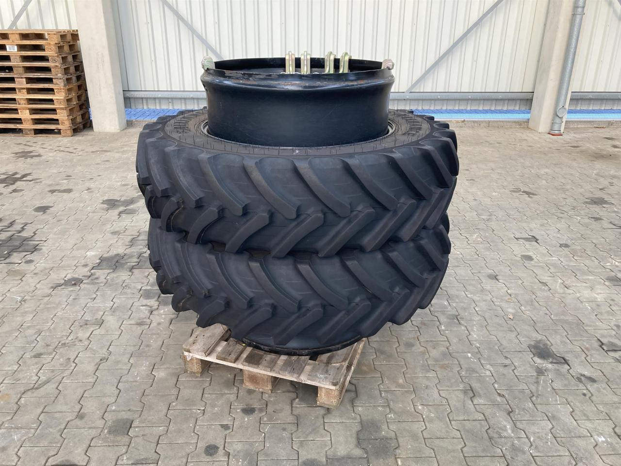 Alliance 380/85R34 - Neumático para Maquinaria agrícola: foto 1 Alliance 380/85R34 - Neumático para Maquinaria agrícola: foto 1