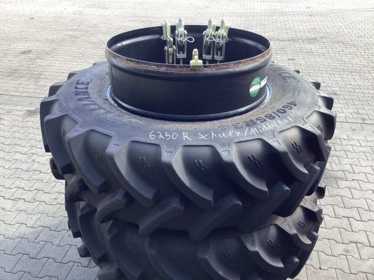 Alliance 460/85R34 - Neumático para Maquinaria agrícola: foto 1 Alliance 460/85R34 - Neumático para Maquinaria agrícola: foto 1