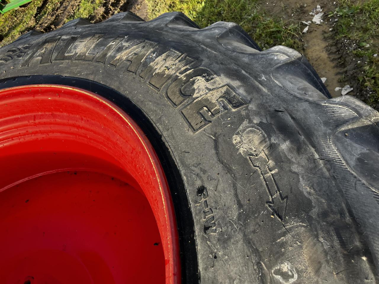 Alliance 520/85R46 VF - Neumático para Maquinaria agrícola: foto 3 Alliance 520/85R46 VF - Neumático para Maquinaria agrícola: foto 3