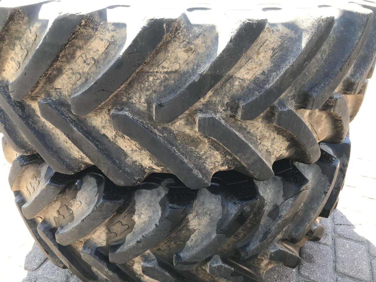 BKT 650/85R42 - Neumático para Maquinaria agrícola: foto 2 BKT 650/85R42 - Neumático para Maquinaria agrícola: foto 2