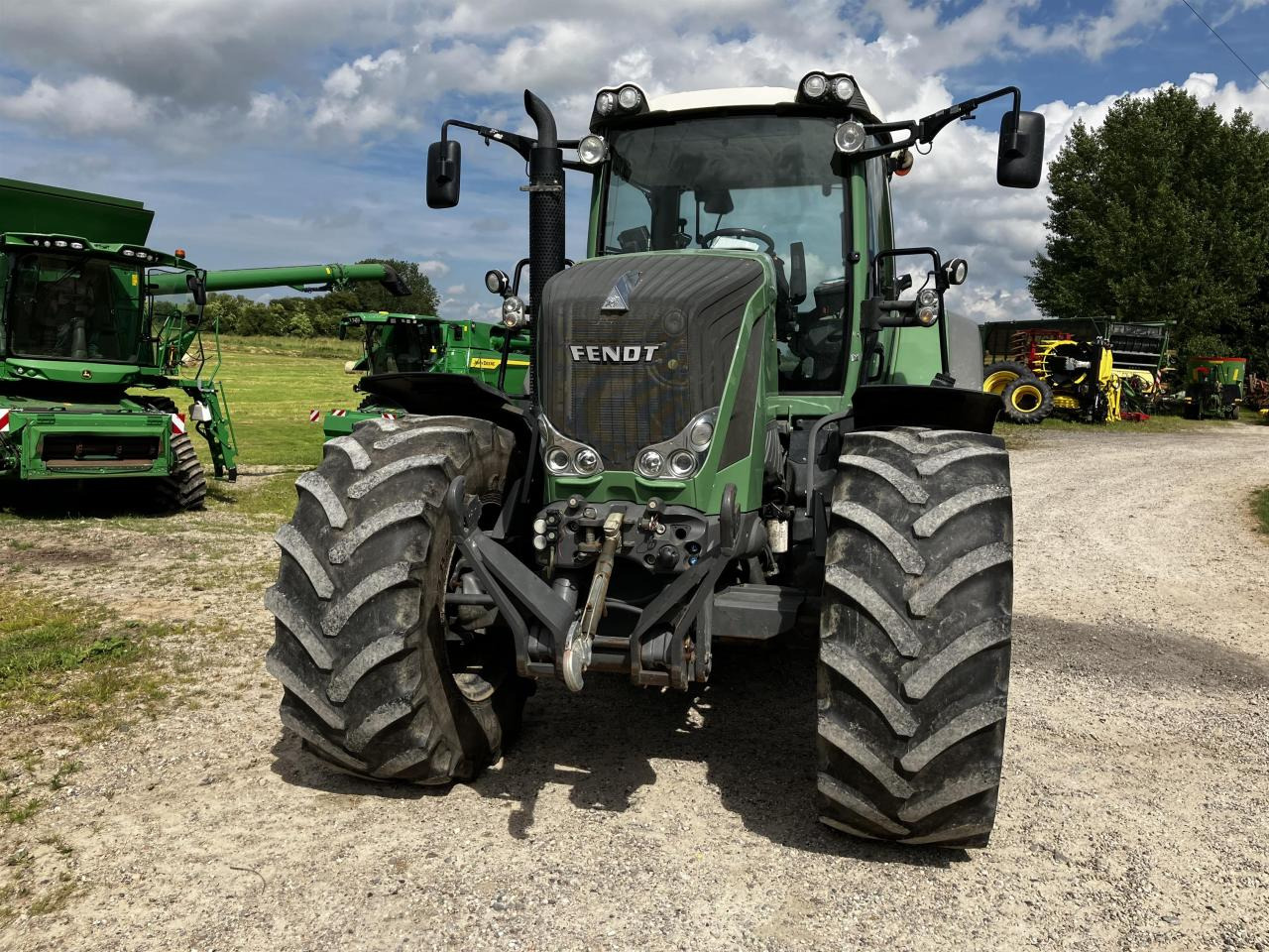 Fendt 828 Vario Profi Plus - Tractor: foto 2 Fendt 828 Vario Profi Plus - Tractor: foto 2