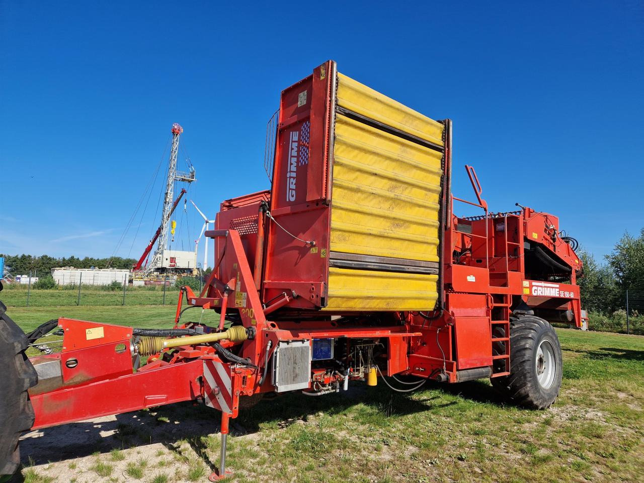 Grimme SE 150-60 - Arrancadora de patatas: foto 1 Grimme SE 150-60 - Arrancadora de patatas: foto 1
