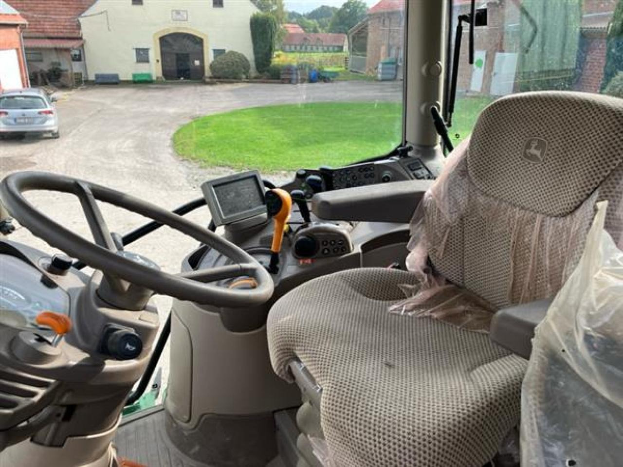 John Deere 6130R - Tractor: foto 5 John Deere 6130R - Tractor: foto 5