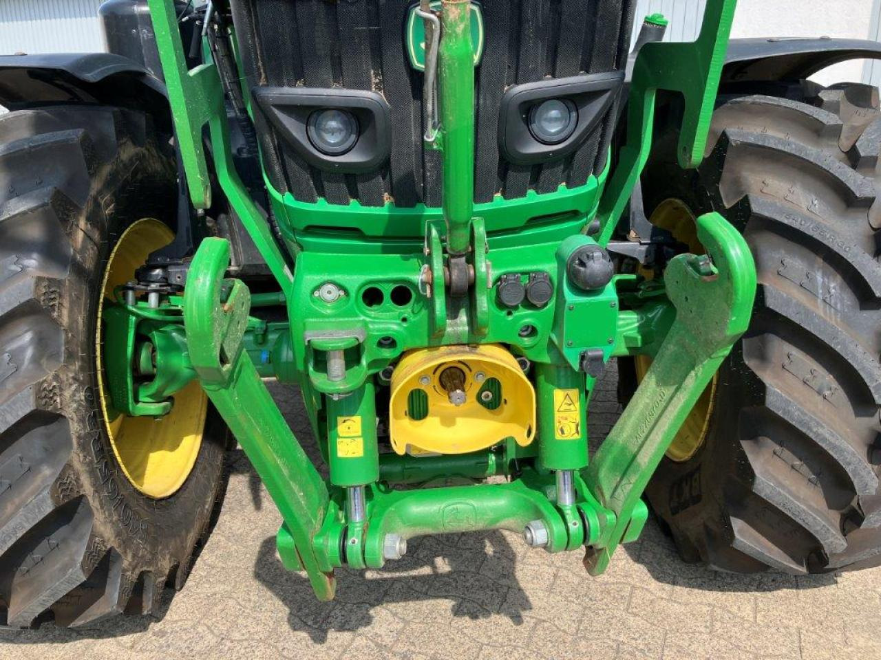 John Deere 6155R - Tractor: foto 4 John Deere 6155R - Tractor: foto 4