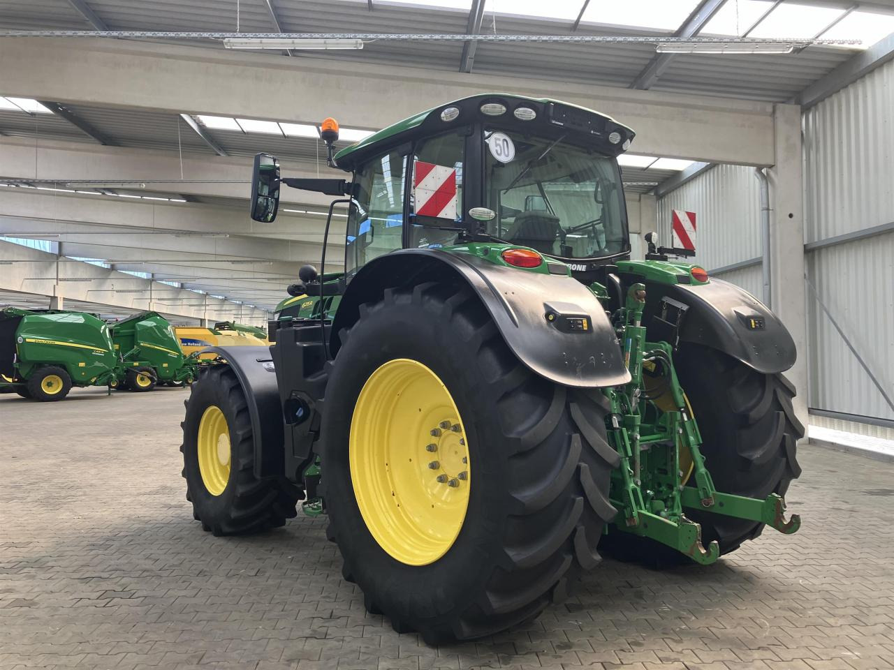 John Deere 6215R - Tractor: foto 4 John Deere 6215R - Tractor: foto 4
