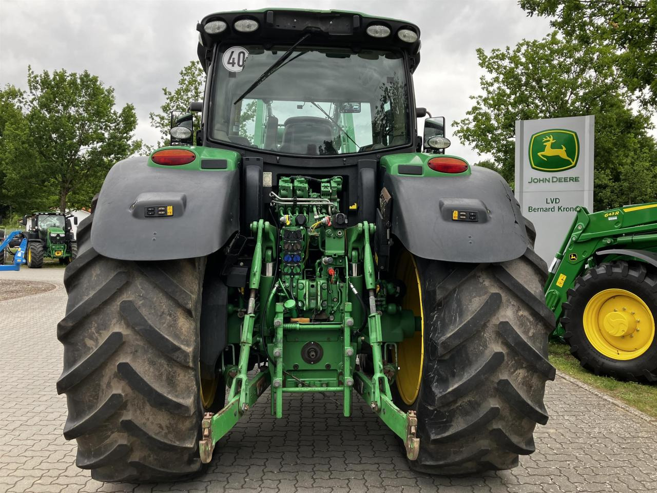 John Deere 6215R - Tractor: foto 5 John Deere 6215R - Tractor: foto 5