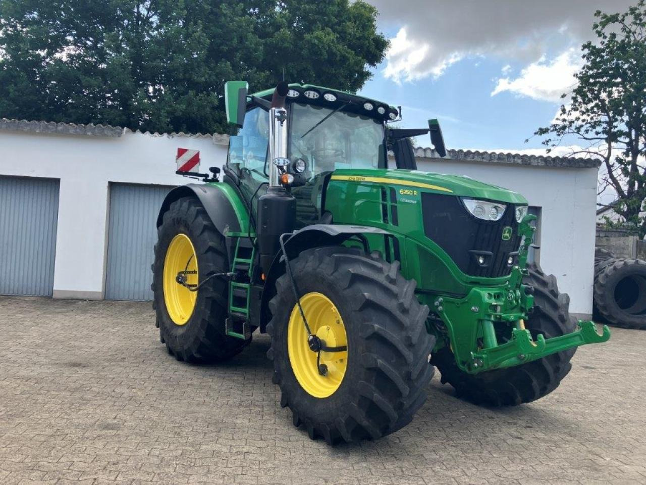 John Deere 6250R - Tractor: foto 2 John Deere 6250R - Tractor: foto 2