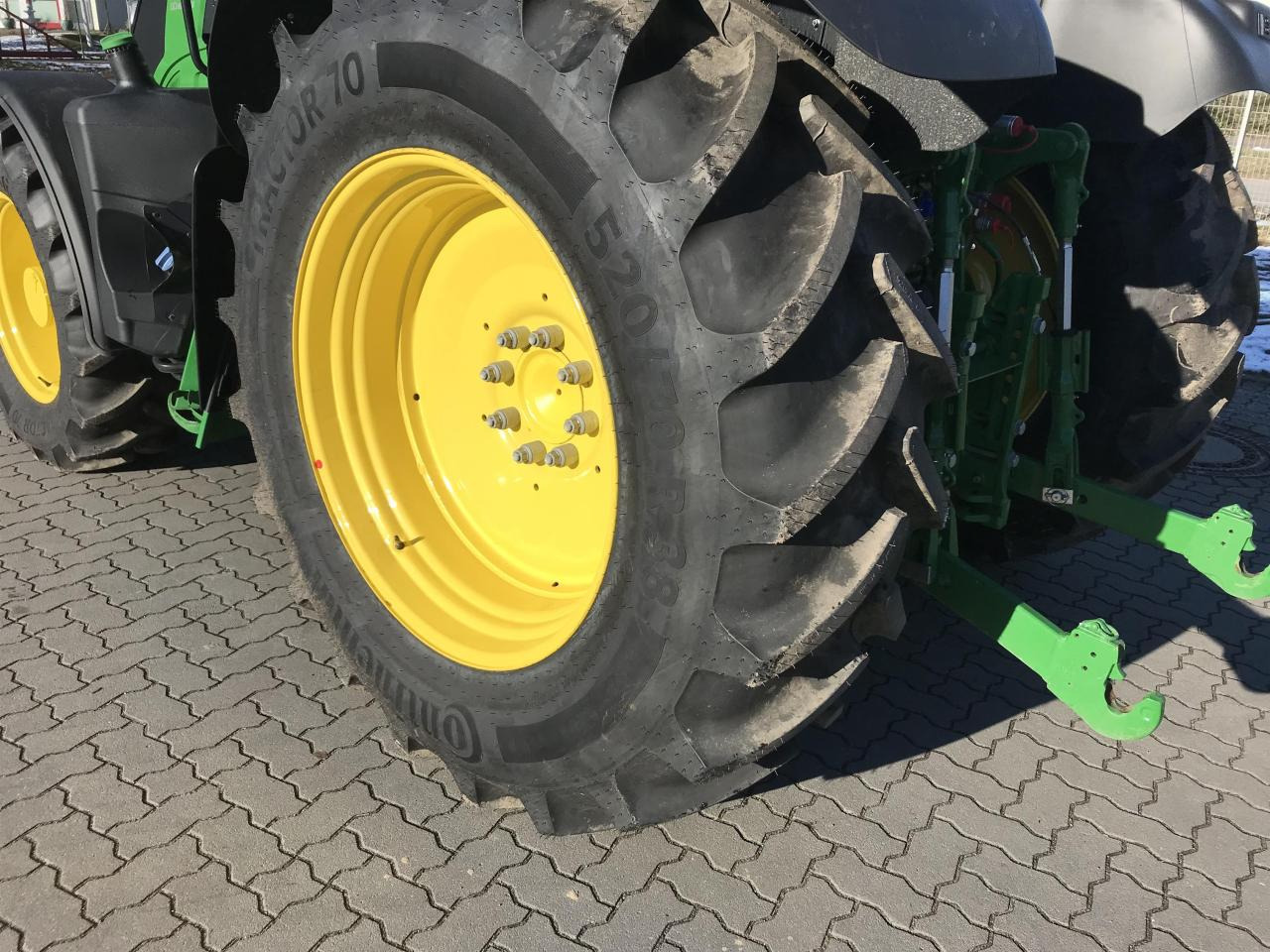 John Deere 6R 130 - Tractor: foto 5 John Deere 6R 130 - Tractor: foto 5