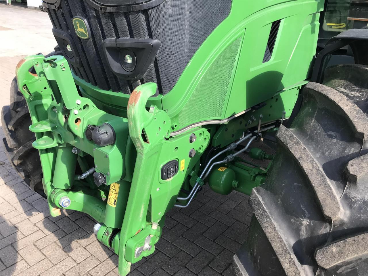 John Deere 6R 140 - Tractor: foto 4 John Deere 6R 140 - Tractor: foto 4