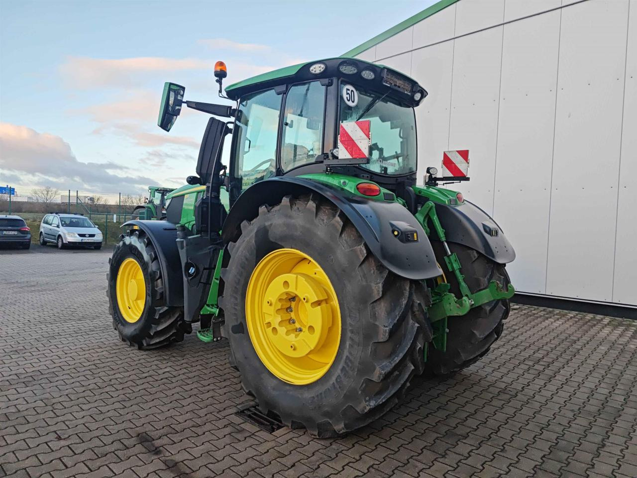 John Deere 6R 250 - Tractor: foto 5 John Deere 6R 250 - Tractor: foto 5