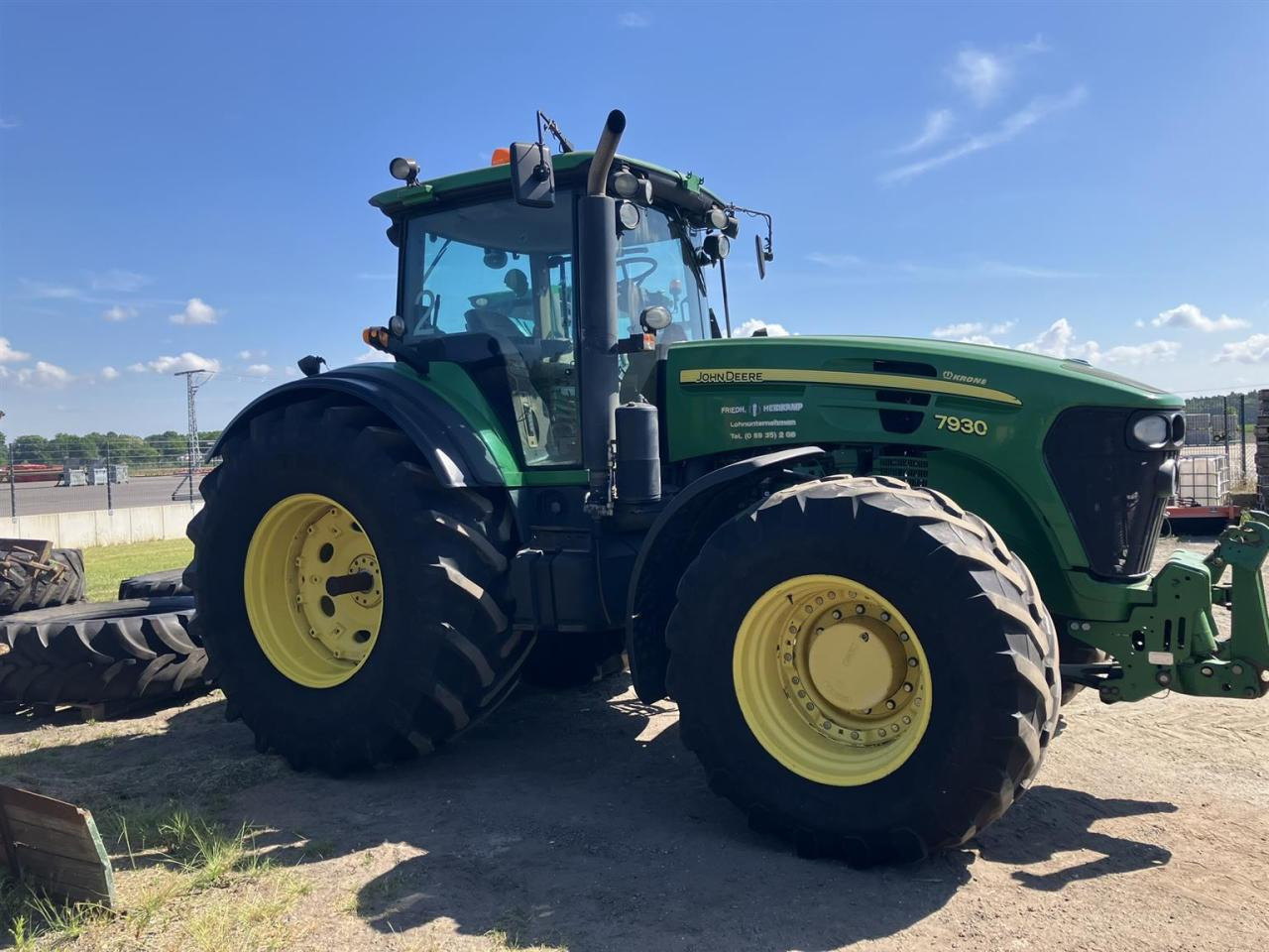 John Deere 7930 - Tractor: foto 2 John Deere 7930 - Tractor: foto 2