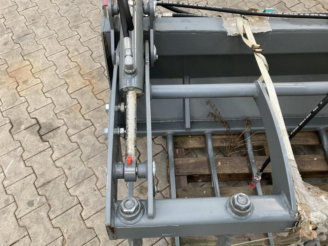 Kramer 1600 mm Vielzweckgabel - Cargador frontal para tractor: foto 4 Kramer 1600 mm Vielzweckgabel - Cargador frontal para tractor: foto 4