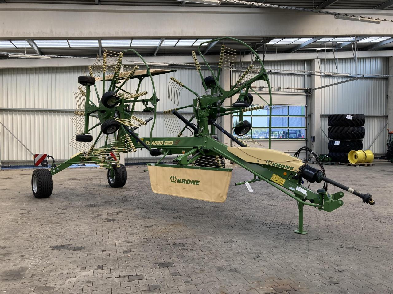 Krone Swadro TS 620 Twin - Henificadora: foto 1 Krone Swadro TS 620 Twin - Henificadora: foto 1