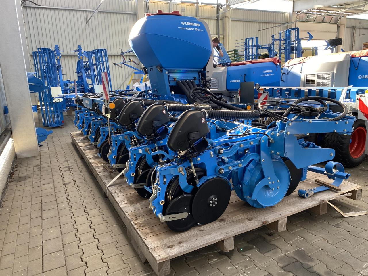 Lemken Azurit 10 K 8 - Sembradora de precisión: foto 5 Lemken Azurit 10 K 8 - Sembradora de precisión: foto 5