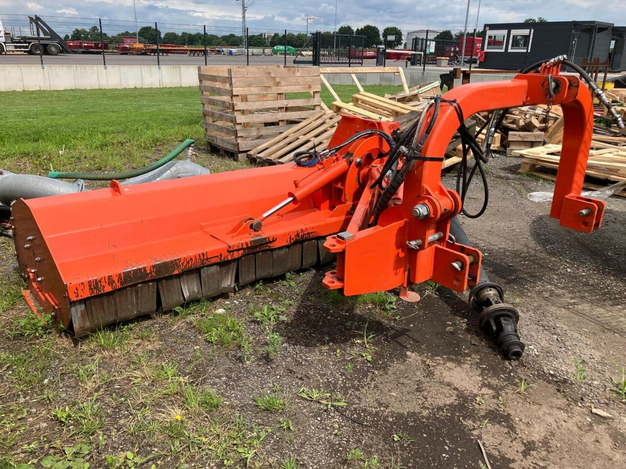 Tierre TCL 200 - Desbrozadora de martillos: foto 1 Tierre TCL 200 - Desbrozadora de martillos: foto 1