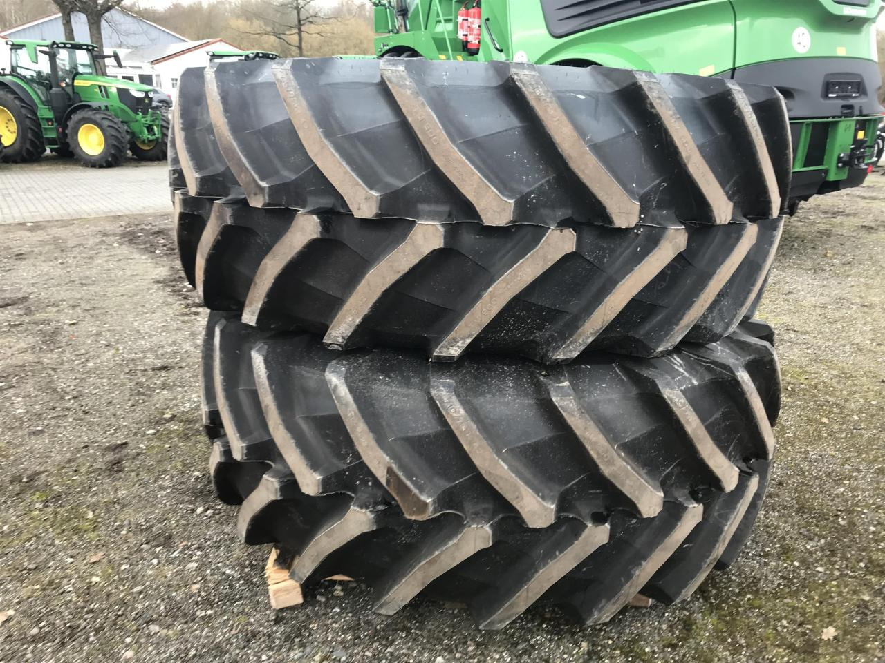 Trelleborg 710/70R42 - Neumático para Maquinaria agrícola: foto 1 Trelleborg 710/70R42 - Neumático para Maquinaria agrícola: foto 1