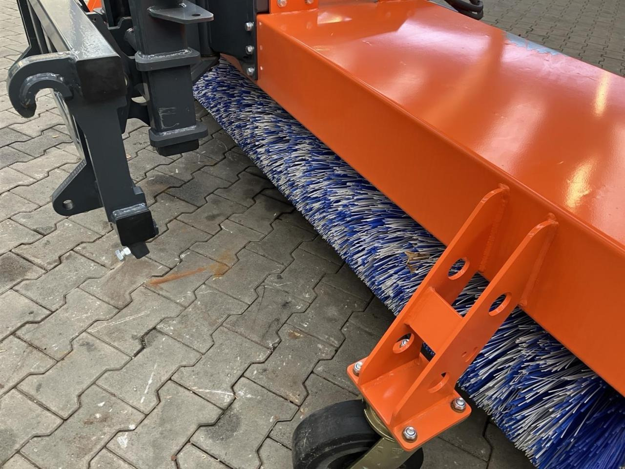 Tuchel Profi 660 - Barredora cucharón: foto 4 Tuchel Profi 660 - Barredora cucharón: foto 4