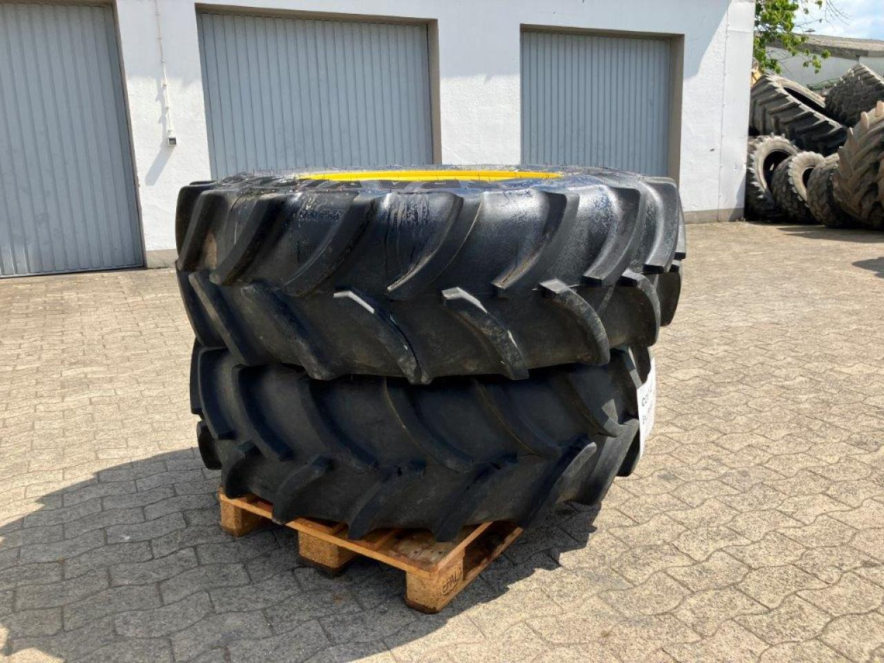 Vredestein 420/85R30 - Neumático para Maquinaria agrícola: foto 2 Vredestein 420/85R30 - Neumático para Maquinaria agrícola: foto 2