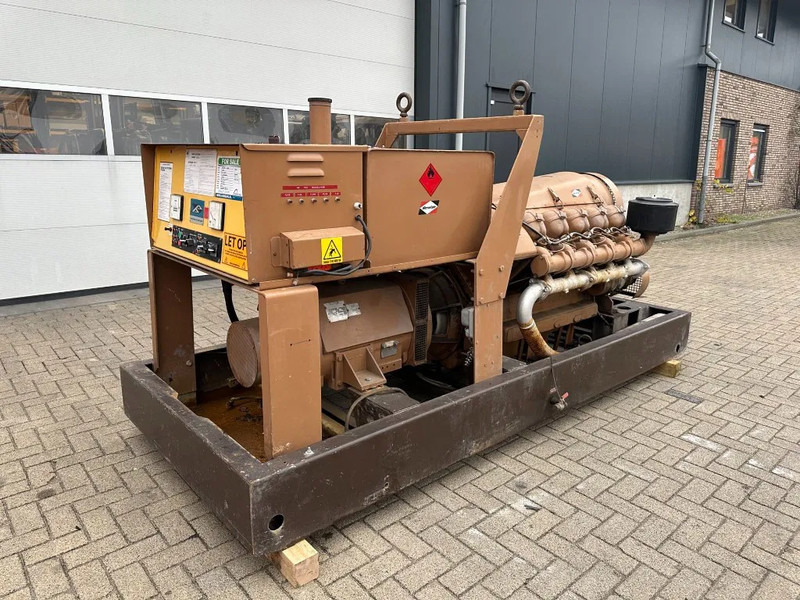 Alsthom V102 unelec 140 kVA generatorset ex Emergency Noodstroom Aggregaat - Generador industriale: foto 2 Alsthom V102 unelec 140 kVA generatorset ex Emergency Noodstroom Aggregaat - Generador industriale: foto 2