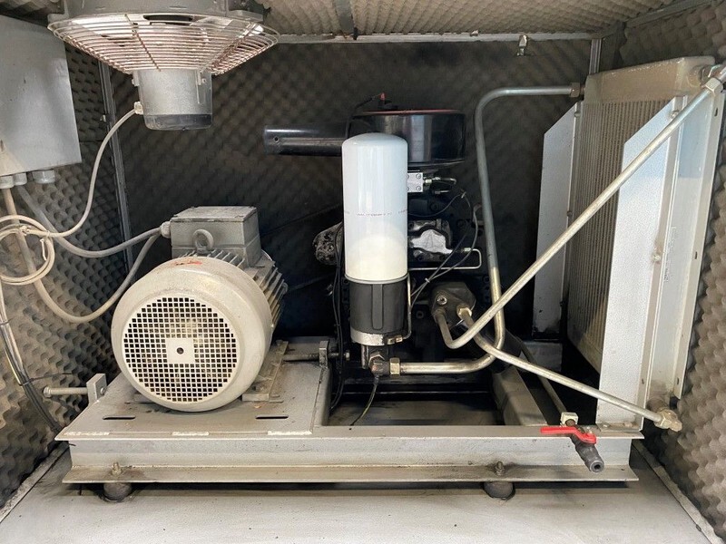 Creemers RCN 18.5-100 18.5 kW 2590 L / min 10 Bar Silent Elektrische Schroefcompressor - Compresor de aire: foto 4 Creemers RCN 18.5-100 18.5 kW 2590 L / min 10 Bar Silent Elektrische Schroefcompressor - Compresor de aire: foto 4