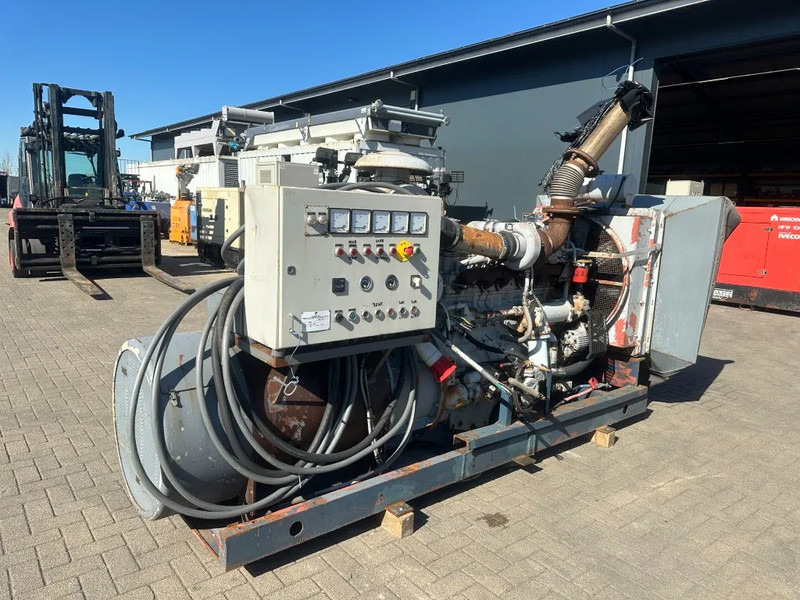 Cummins NTA 855 G Bobinindus 250 kVA generatorset - Generador industriale: foto 2 Cummins NTA 855 G Bobinindus 250 kVA generatorset - Generador industriale: foto 2