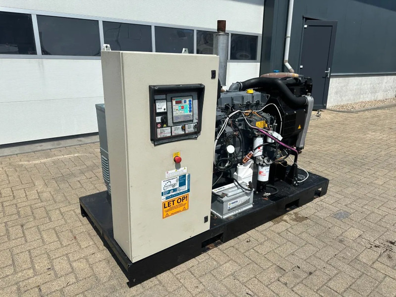 Deutz BF4M 1013 EC Mecc Alte Spa 105 kVA noodstroom generatorset met ATS Automatische Netovername - Generador industriale: foto 5 Deutz BF4M 1013 EC Mecc Alte Spa 105 kVA noodstroom generatorset met ATS Automatische Netovername - Generador industriale: foto 5