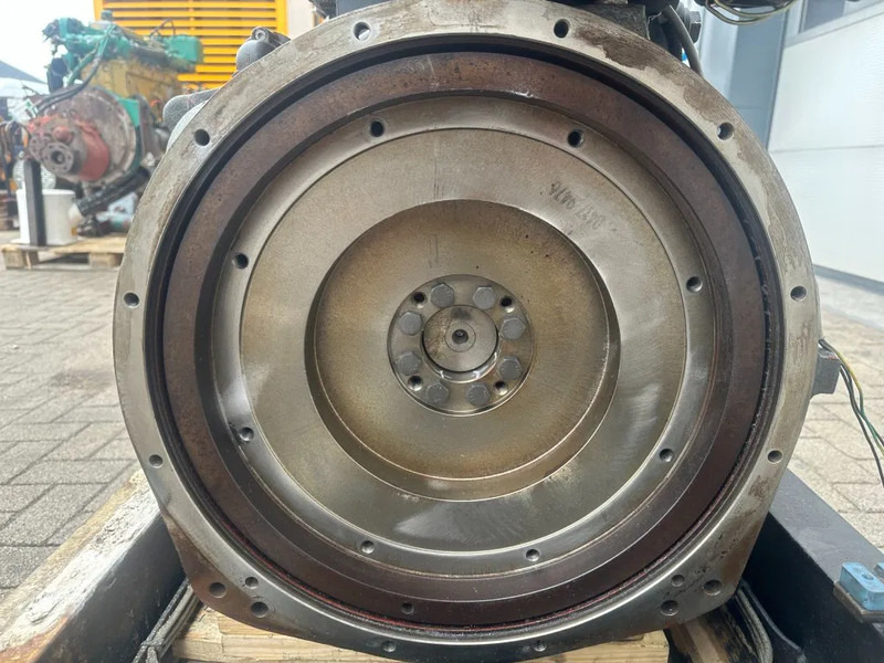 Deutz F4M 2011 Diesel motor 30 kW 39 PK bij 1500 rpm as New ! - Motor para Equipo de manutención: foto 5 Deutz F4M 2011 Diesel motor 30 kW 39 PK bij 1500 rpm as New ! - Motor para Equipo de manutención: foto 5