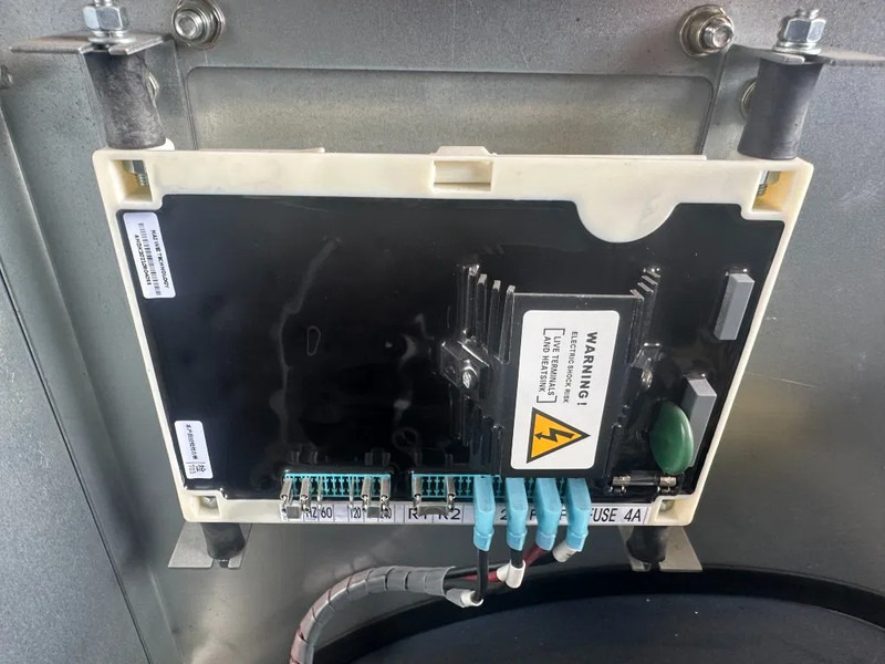 Generador industriale nuevo Evotec TCU228G 60 kVA generatordeel Alternator New ! Overstock: foto 9