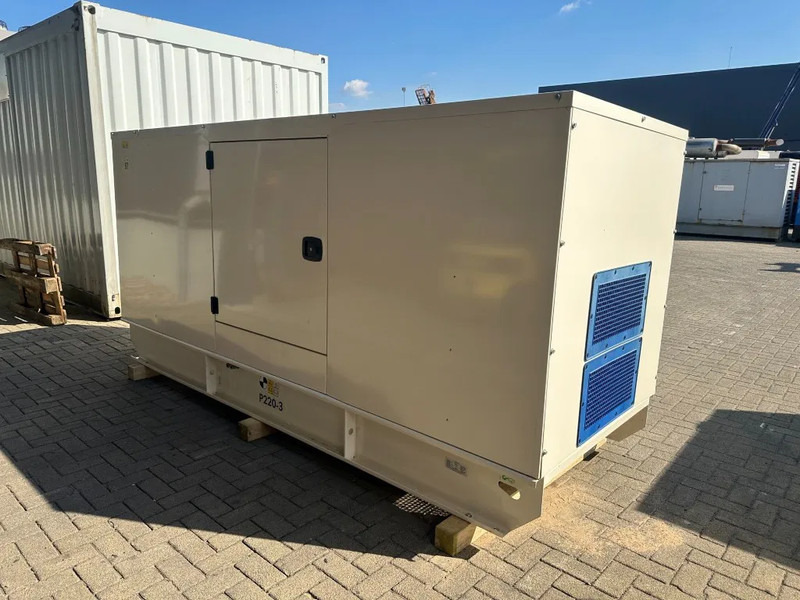 FG Wilson P220-3 Perkins 220 kVA Silent generatorset as New ! - Generador industriale: foto 5 FG Wilson P220-3 Perkins 220 kVA Silent generatorset as New ! - Generador industriale: foto 5