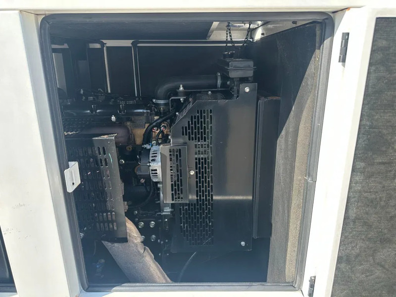 GESAN DPR 60 Perkins Leroy Somer 60 kVA Silent Rental generatorset - Generador industriale: foto 2 GESAN DPR 60 Perkins Leroy Somer 60 kVA Silent Rental generatorset - Generador industriale: foto 2