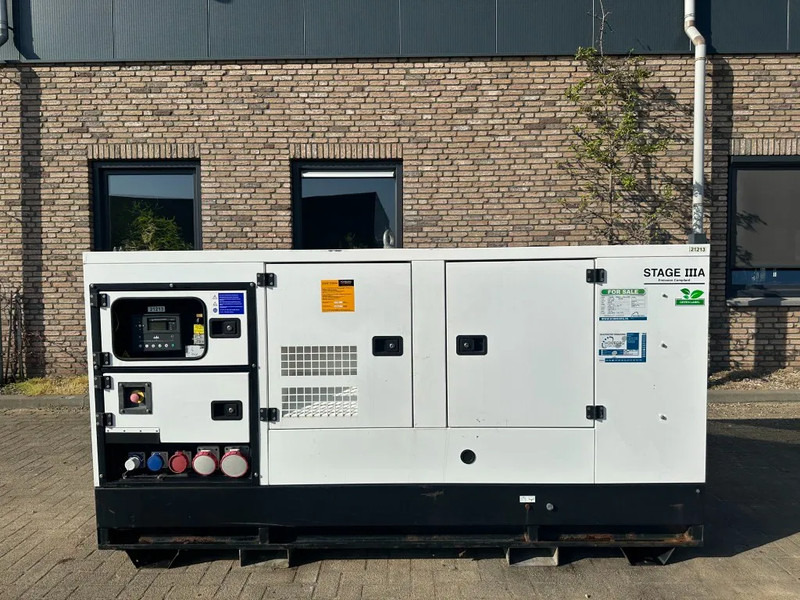 GESAN DPR 60 Perkins Leroy Somer 60 kVA Silent Rental generatorset - Generador industriale: foto 1 GESAN DPR 60 Perkins Leroy Somer 60 kVA Silent Rental generatorset - Generador industriale: foto 1