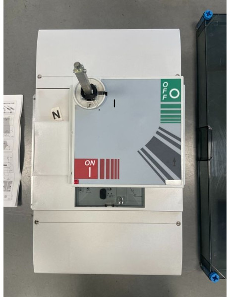 General Electric FK1600 Circuit breaker / hoofdschakelaar NEW! - Generador industriale: foto 4 General Electric FK1600 Circuit breaker / hoofdschakelaar NEW! - Generador industriale: foto 4