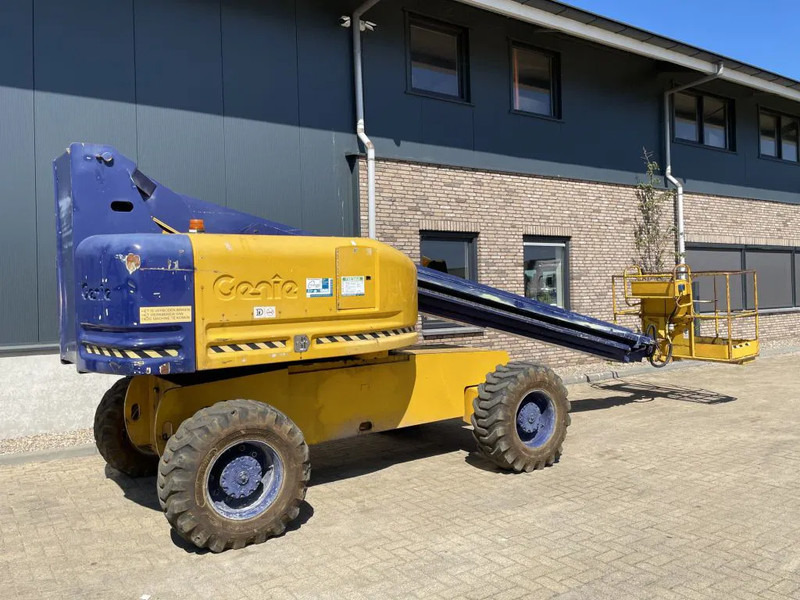 Genie S-60 Deutz Diesel 4 x 4 Telescoophoogwerker 17.6 meter werkhoogte - Plataforma telescopica: foto 5 Genie S-60 Deutz Diesel 4 x 4 Telescoophoogwerker 17.6 meter werkhoogte - Plataforma telescopica: foto 5