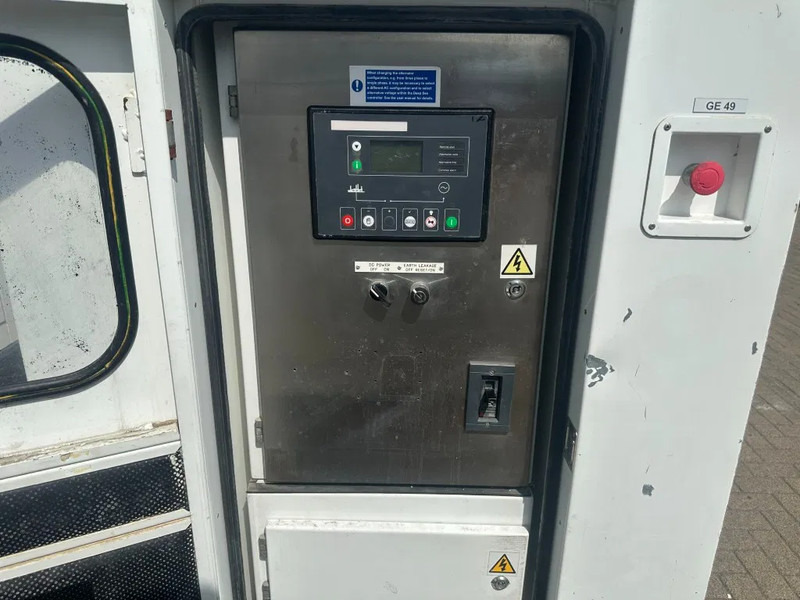 Iveco FPT NEF45 SM1A.A004 Stamford 60 kVA Silent Rental generatorset - Generador industriale: foto 4 Iveco FPT NEF45 SM1A.A004 Stamford 60 kVA Silent Rental generatorset - Generador industriale: foto 4