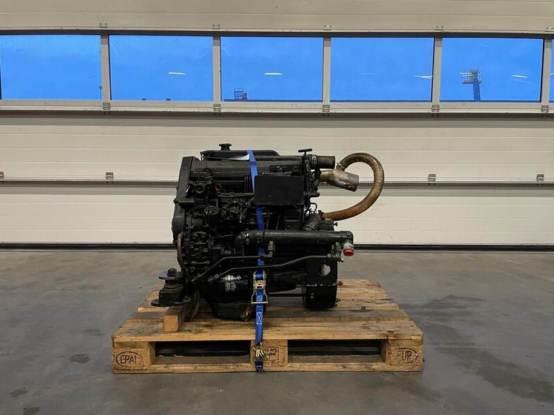 Iveco Fiat 8141 Diesel Motor 4 cilinder 53 kW / 74 PK Diesel Engine - Motor para Camión: foto 1 Iveco Fiat 8141 Diesel Motor 4 cilinder 53 kW / 74 PK Diesel Engine - Motor para Camión: foto 1