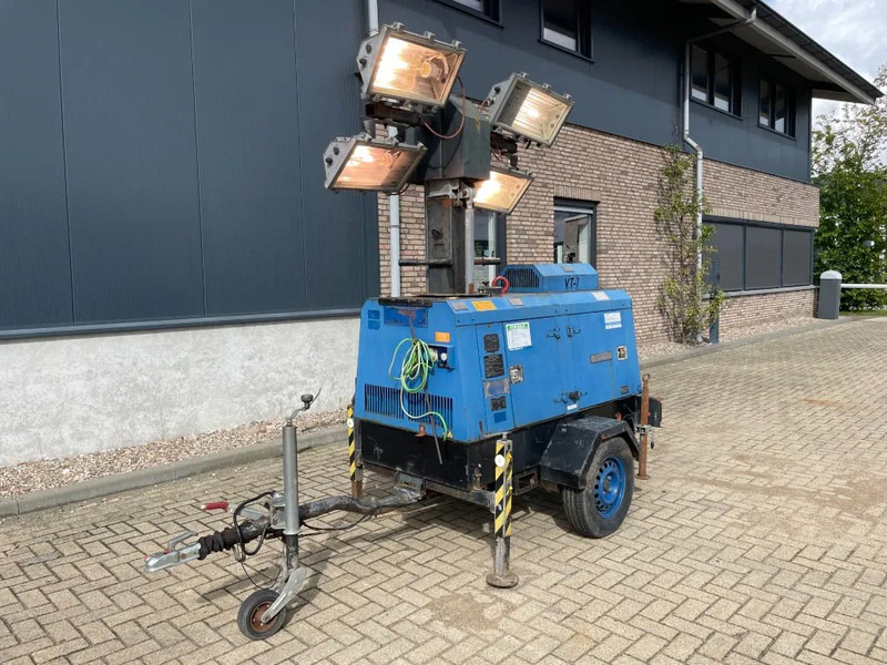 Kubota Superlight VT1 mobiele lichtmast-generator - Torre de iluminación: foto 2 Kubota Superlight VT1 mobiele lichtmast-generator - Torre de iluminación: foto 2