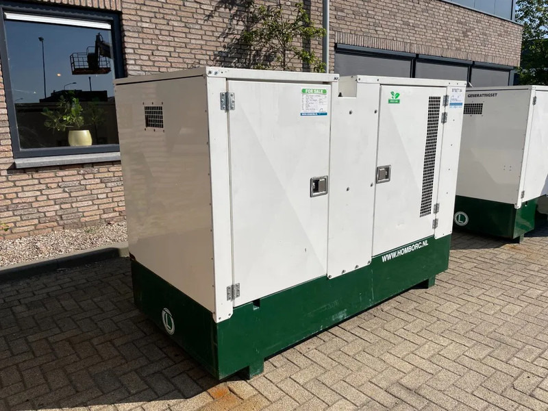 Lister Hybride powerpack 16 kVA + 1500Ah batterypack (NEW!!!) - Generador industriale: foto 2 Lister Hybride powerpack 16 kVA + 1500Ah batterypack (NEW!!!) - Generador industriale: foto 2