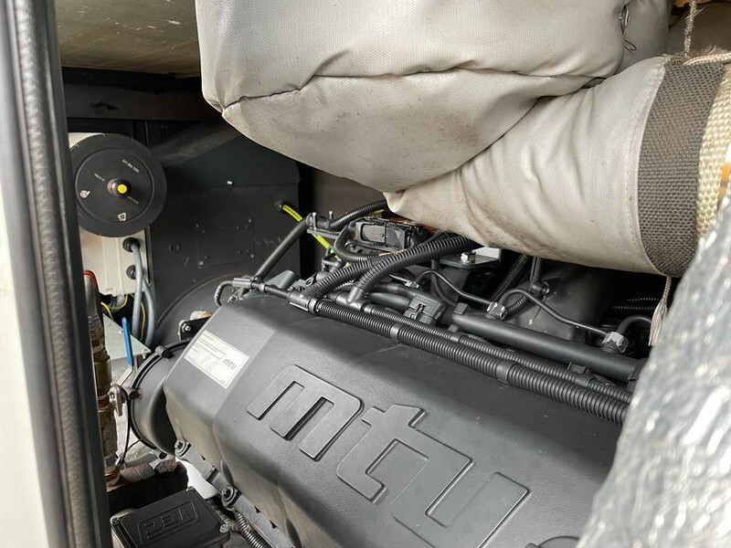 MTU Mecc Alte Spa 600 kVA Supersilent generatorset Stage 5 ! Ultra Low Emission ! As New ! - Generador industriale: foto 4 MTU Mecc Alte Spa 600 kVA Supersilent generatorset Stage 5 ! Ultra Low Emission ! As New ! - Generador industriale: foto 4